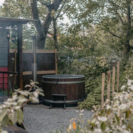 Villa Pipowagen De Zwerveling Aan Zee Oostkapelle Exterior foto